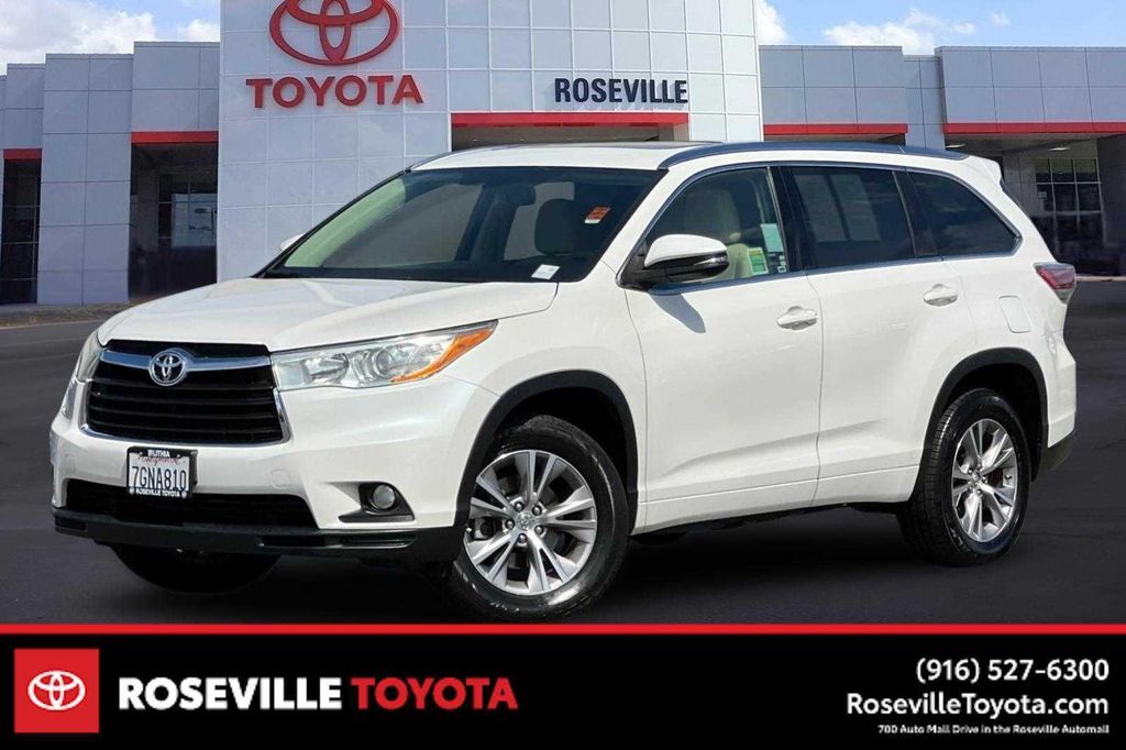 2014 TOYOTA Highlander