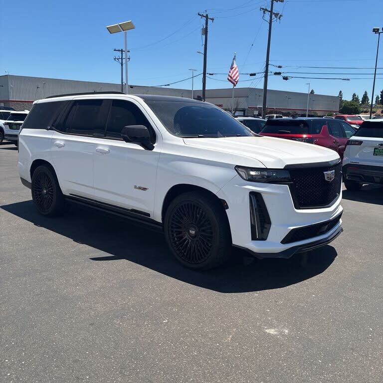 2023 CADILLAC Escalade