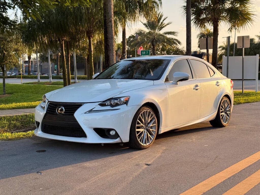 2016 LEXUS IS