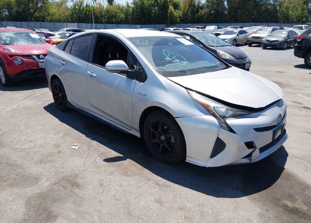 2017 TOYOTA PRIUS
