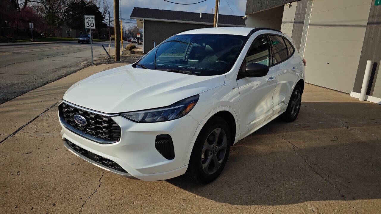 2023 FORD Escape