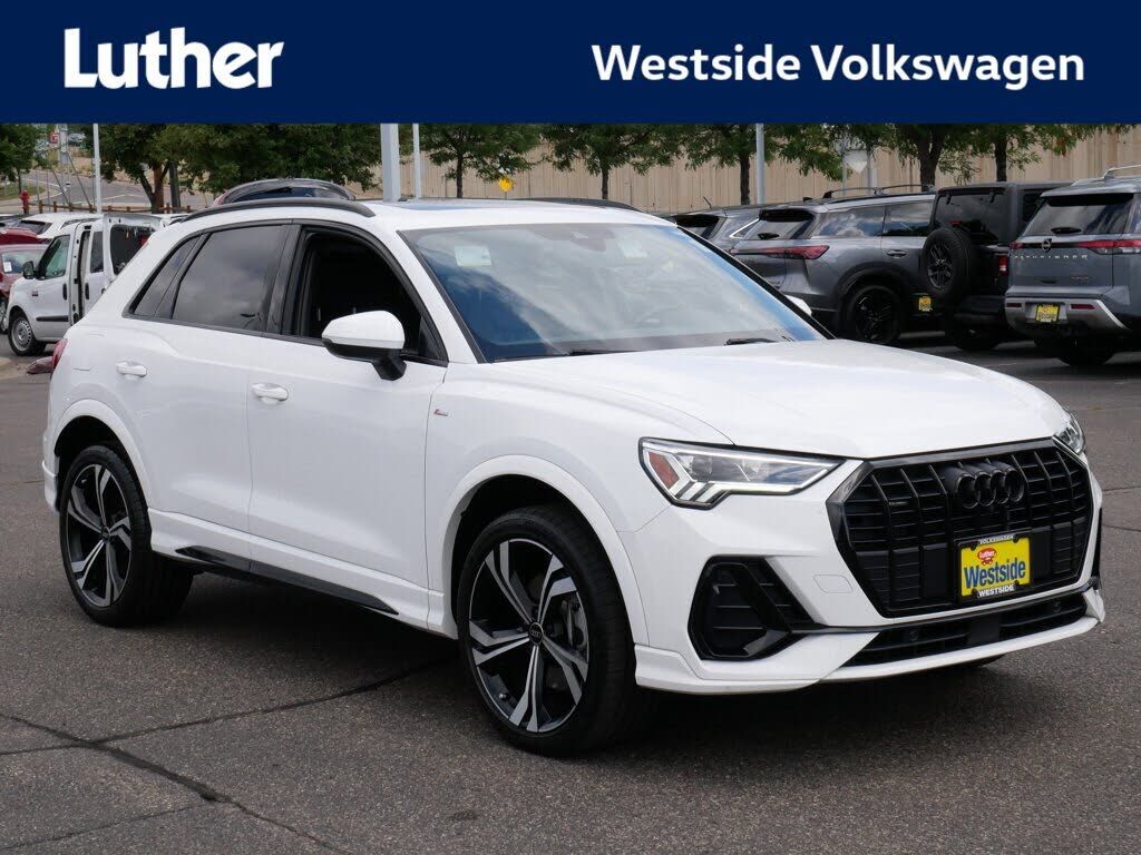 2023 AUDI Q3