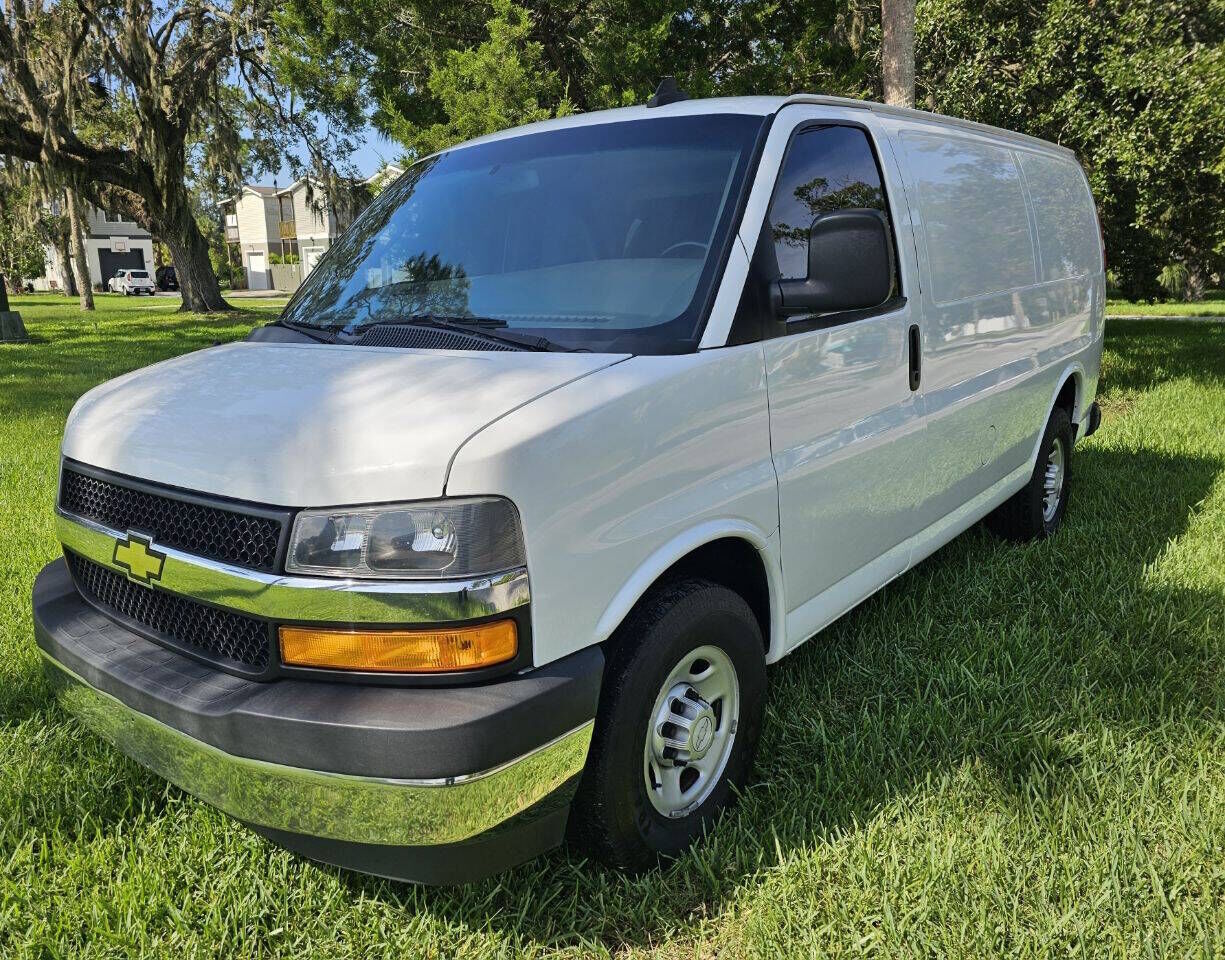 2019 CHEVROLET Express