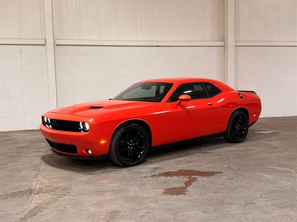 2017 DODGE Challenger