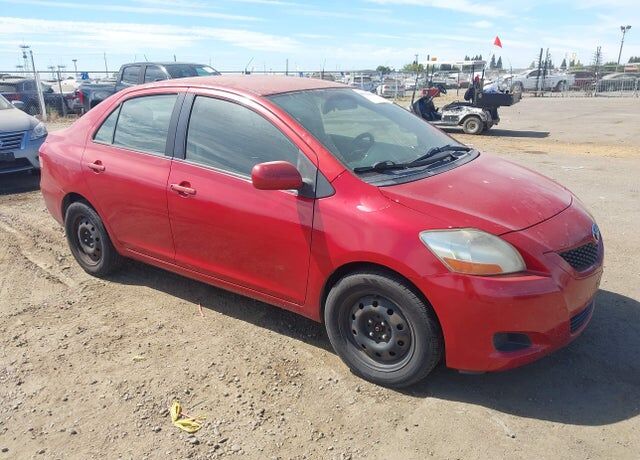 2009 TOYOTA Yaris