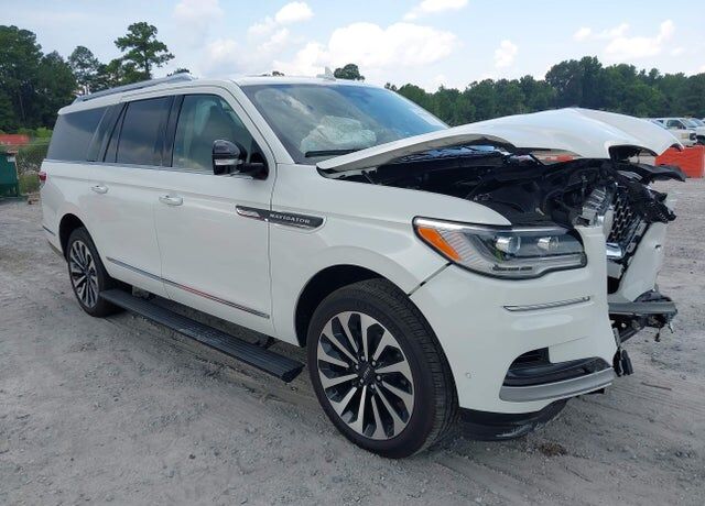 2022 LINCOLN Navigator L