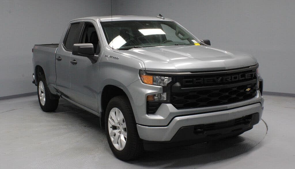 2023 CHEVROLET Silverado
