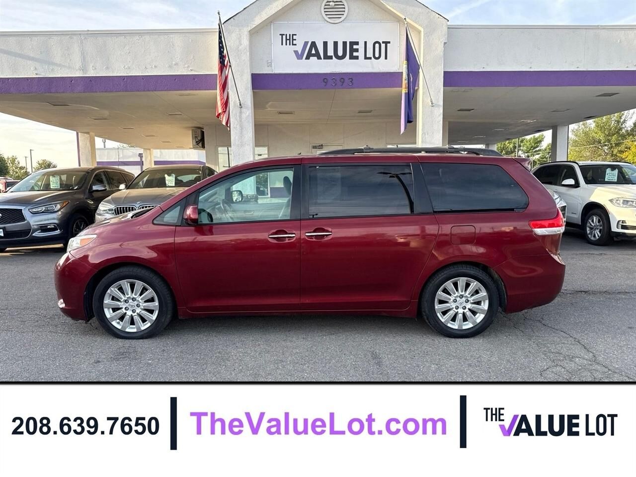 2011 TOYOTA Sienna