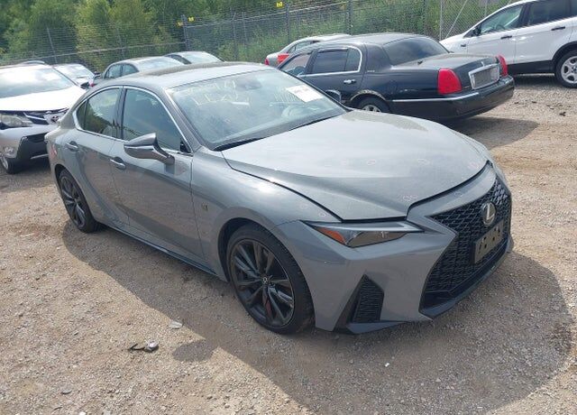 2025 LEXUS IS