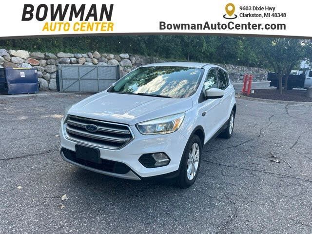 2017 FORD Escape