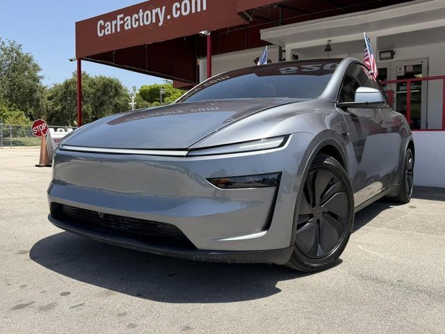 2026 TESLA Model Y