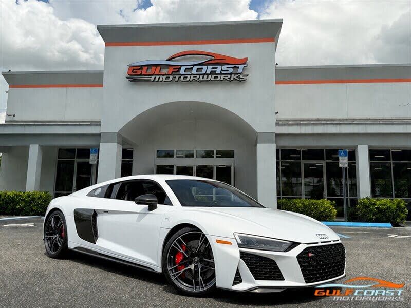 2023 AUDI R8