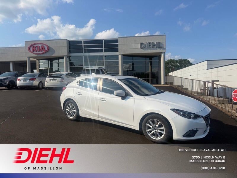 2016 MAZDA Mazda3