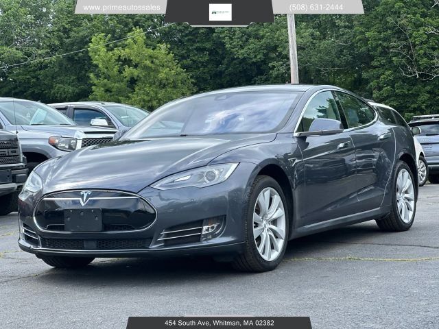 2015 TESLA Model S