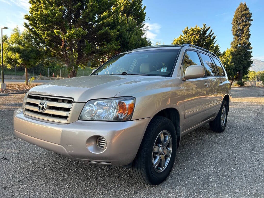 2004 TOYOTA Highlander