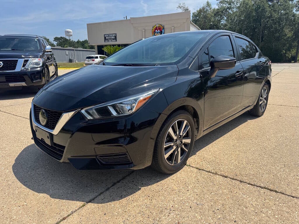 2021 NISSAN Versa