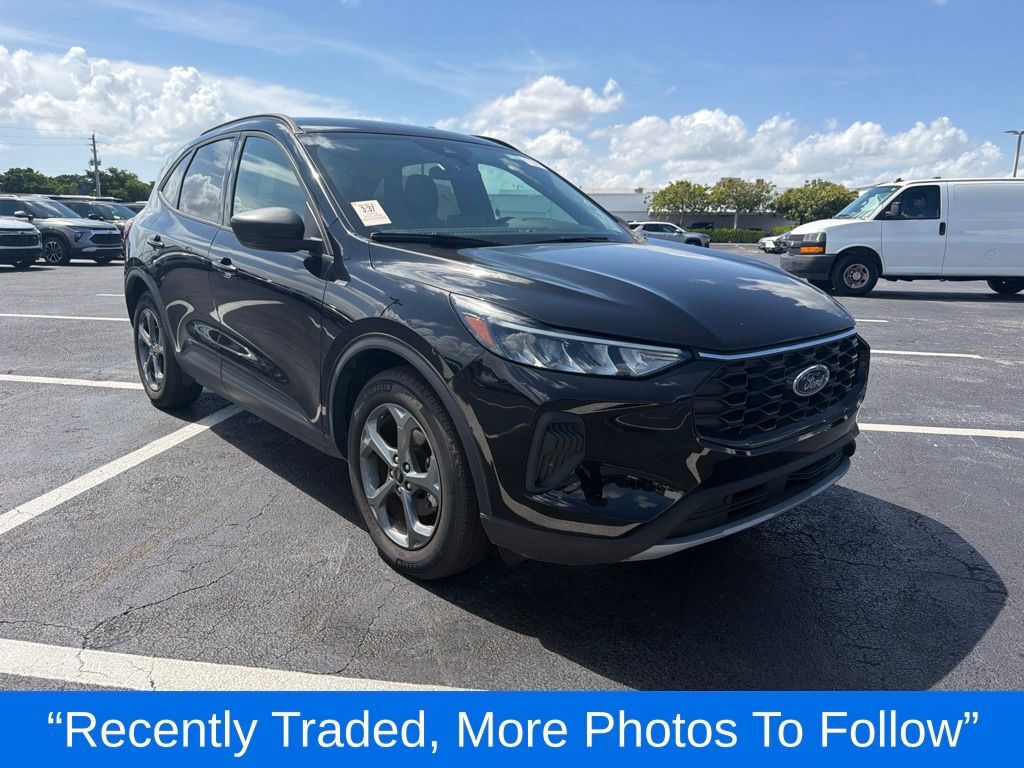 2025 FORD Escape