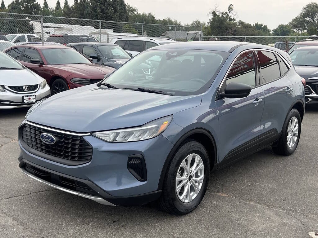 2024 FORD Escape