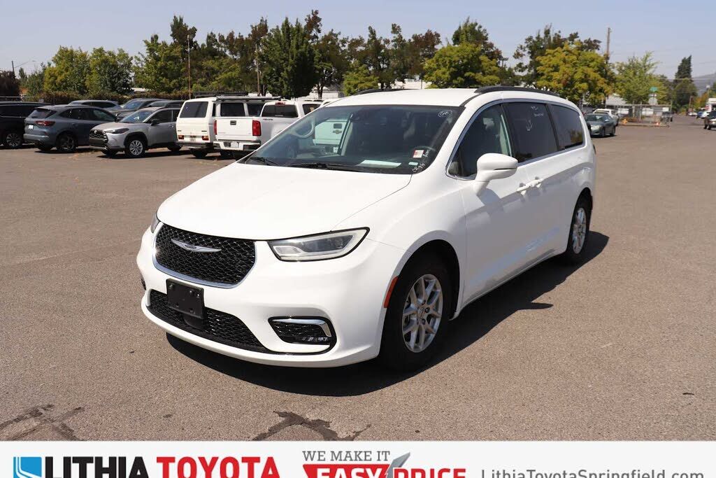 2022 CHRYSLER Pacifica