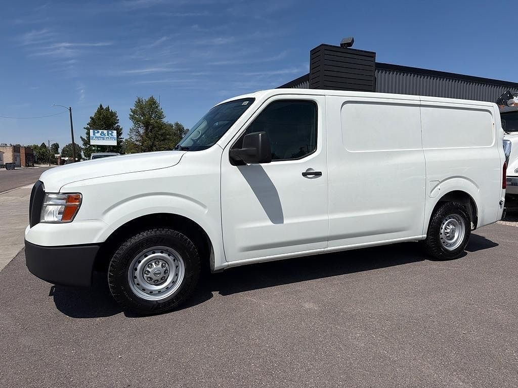 2018 NISSAN NV