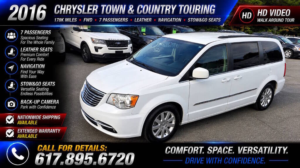 2016 CHRYSLER Town and Country
