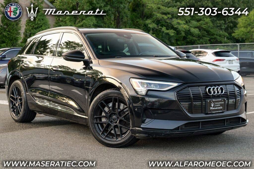 2021 AUDI e-tron