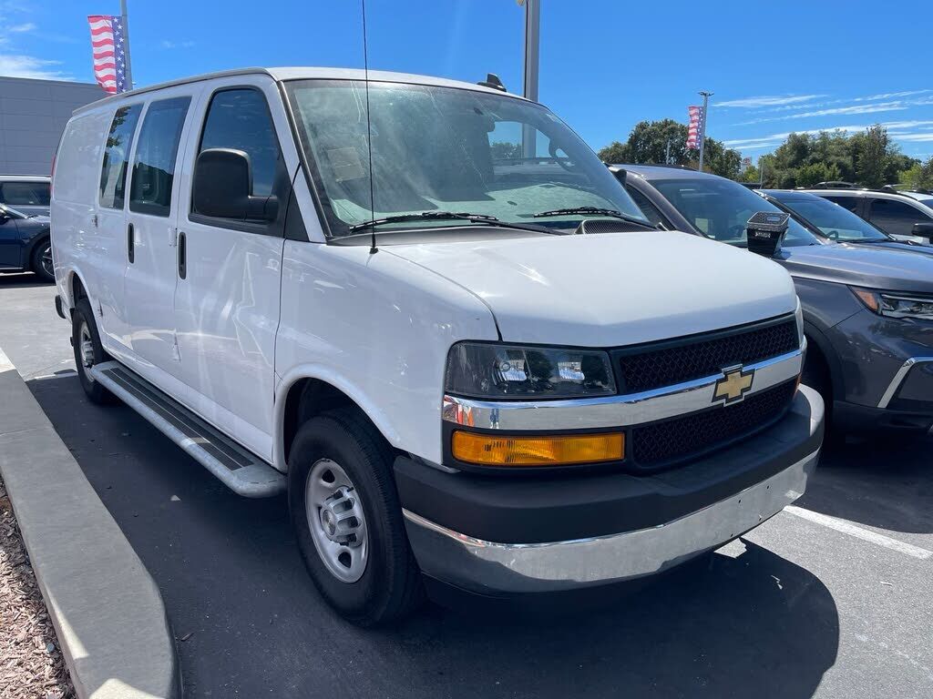 2025 CHEVROLET Express