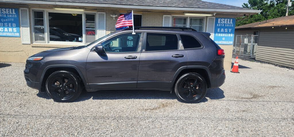 2017 JEEP Cherokee
