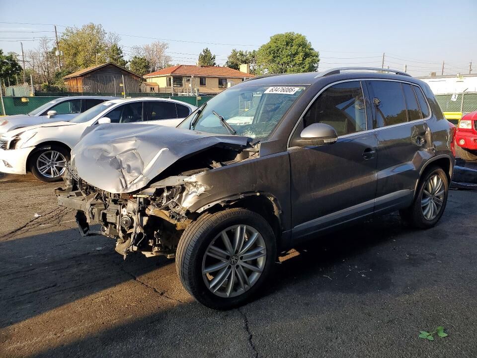 2012 VOLKSWAGEN Tiguan