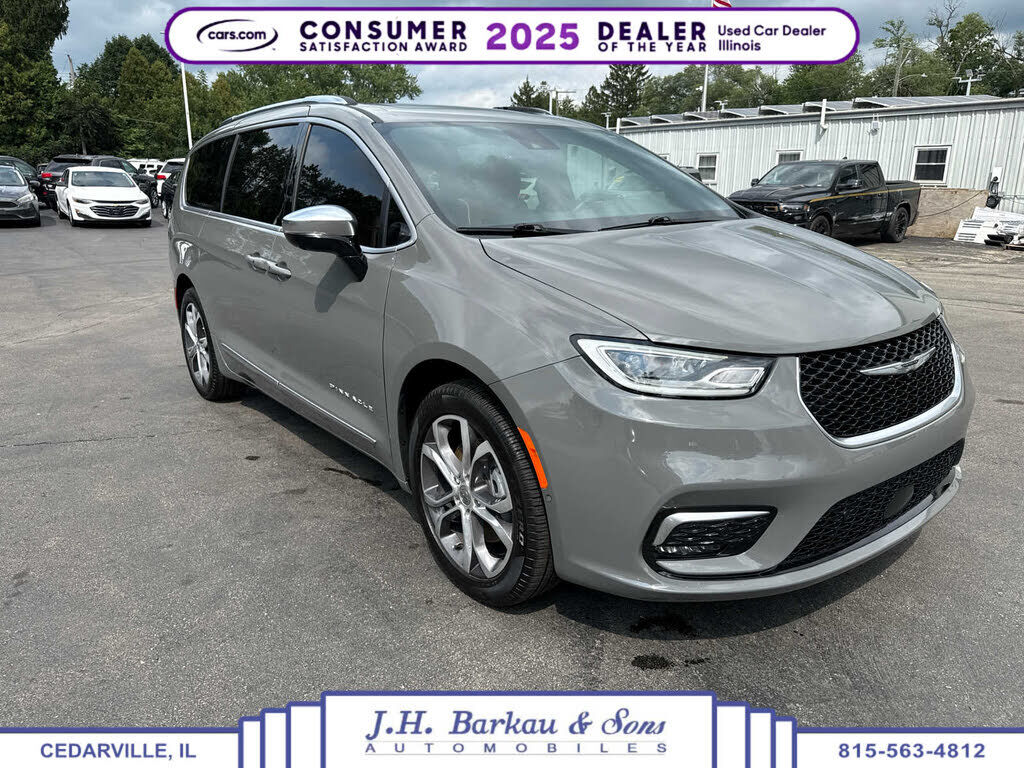 2025 CHRYSLER Pacifica