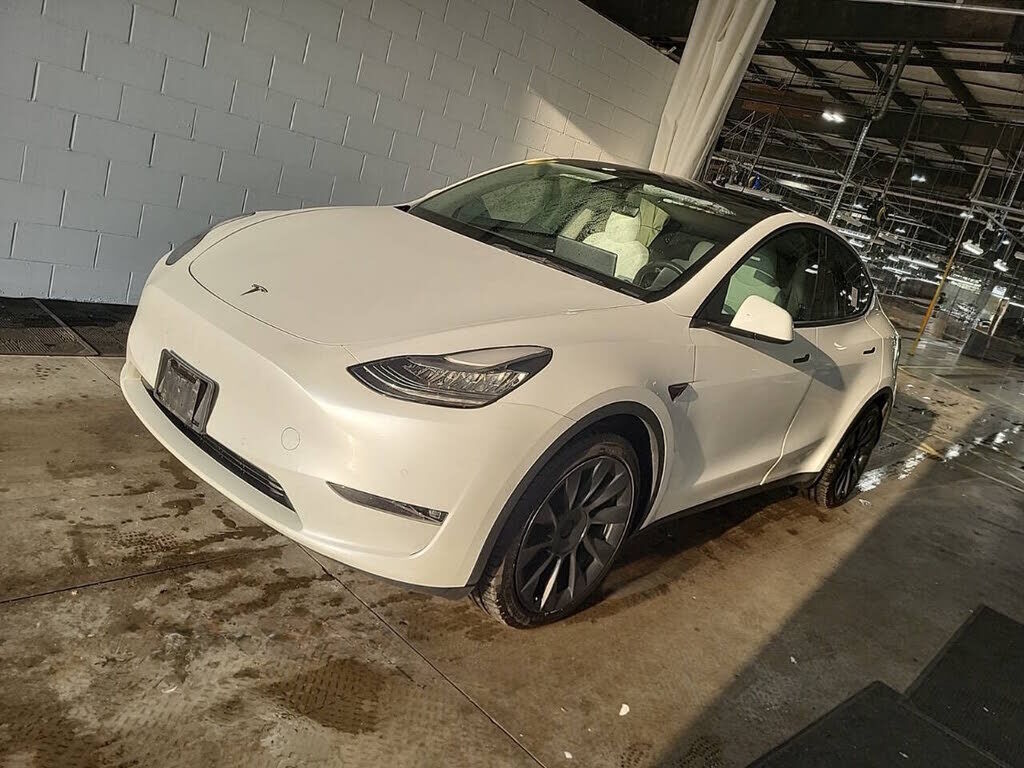 2021 TESLA Model Y