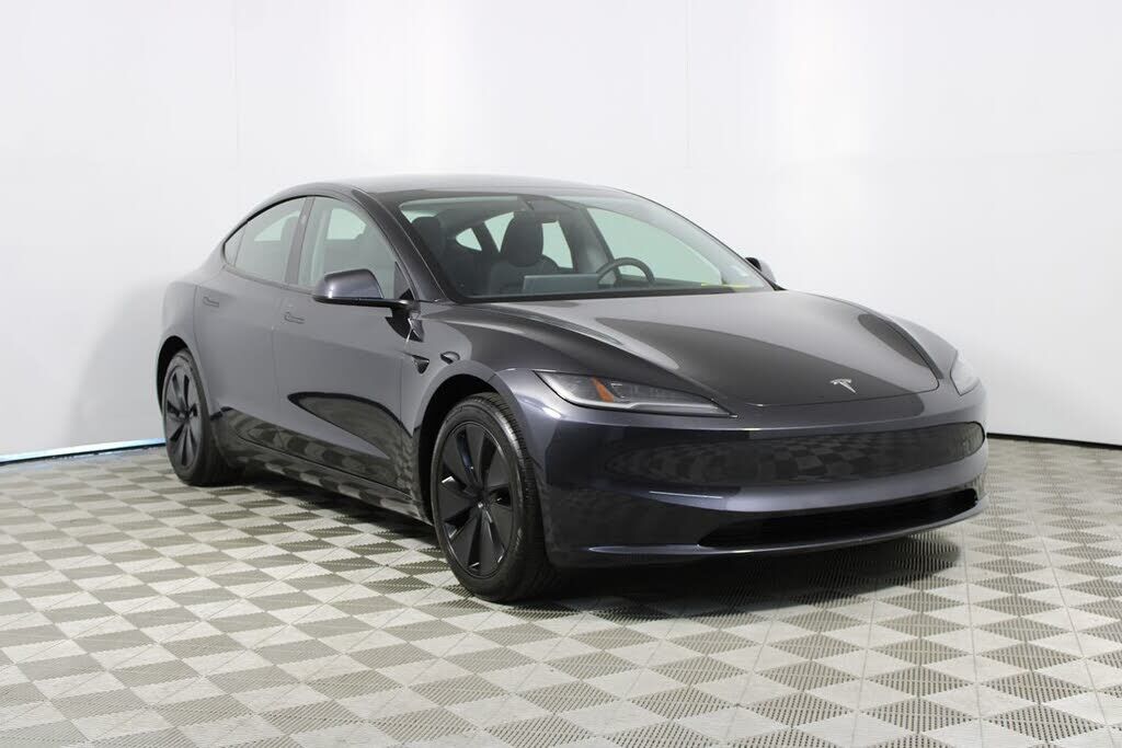 2025 TESLA Model 3