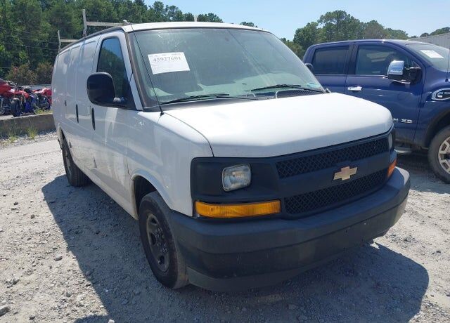 2017 CHEVROLET Express