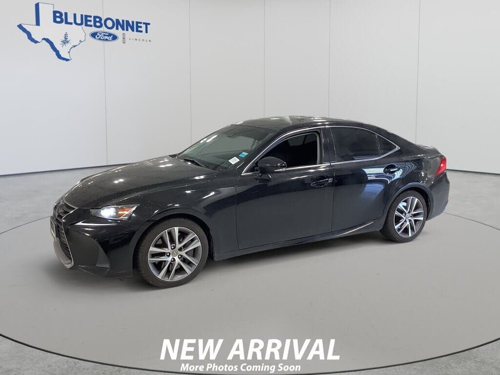 2019 LEXUS IS