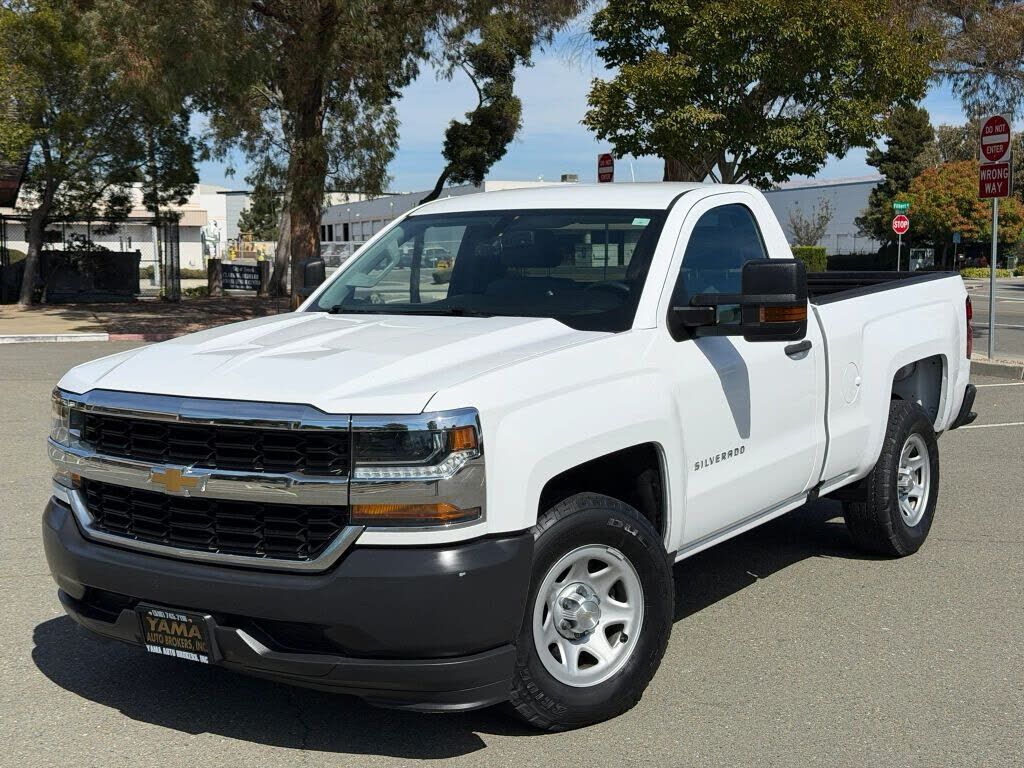 2018 CHEVROLET Silverado