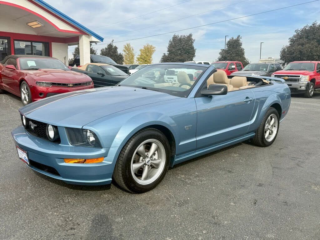 2005 FORD Mustang