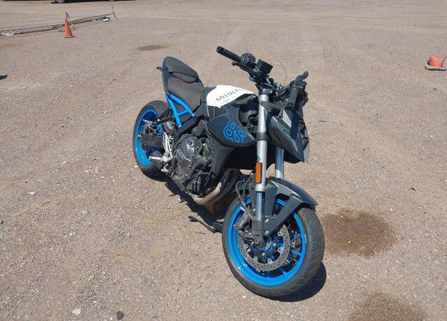 2024 SUZUKI GSX-8S