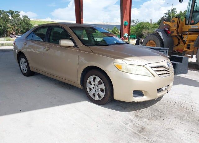 2010 TOYOTA Camry