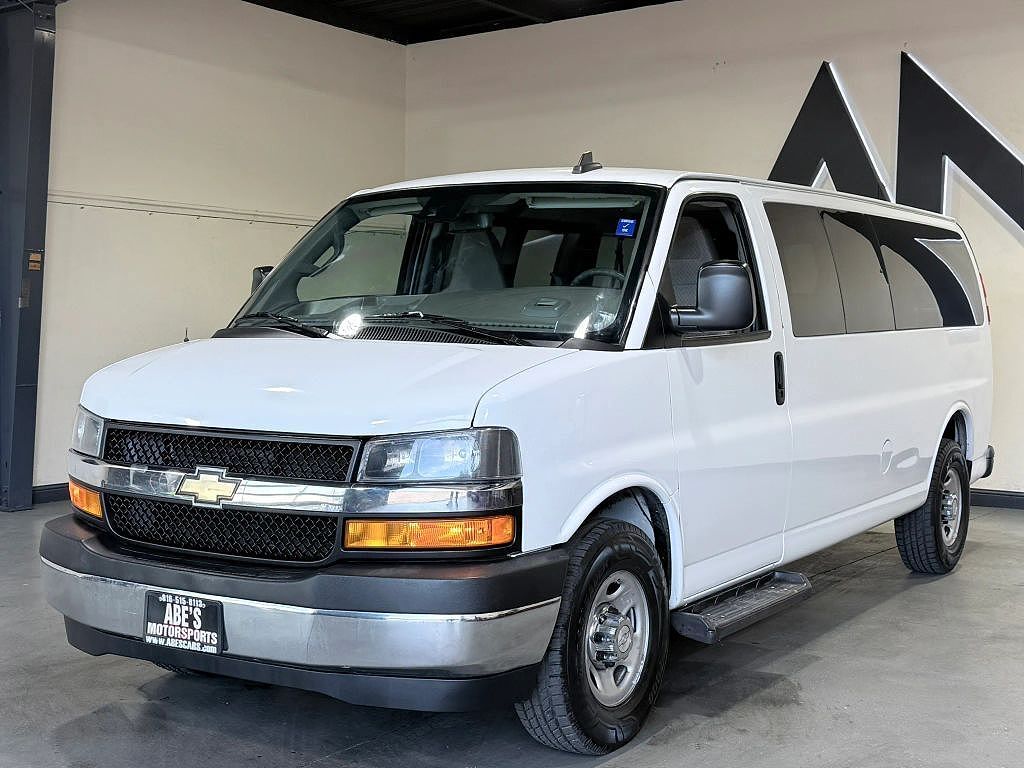2019 CHEVROLET Express