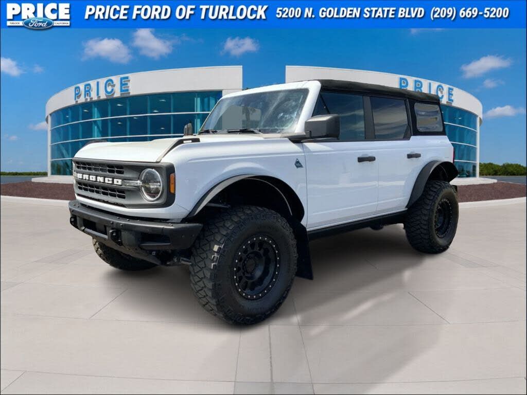 2024 FORD Bronco