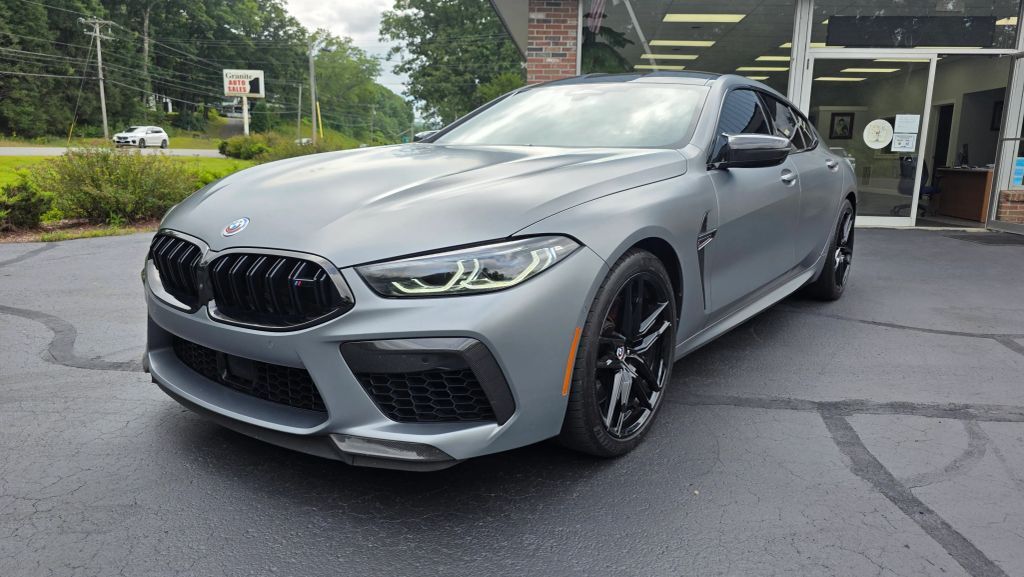 2023 BMW M8