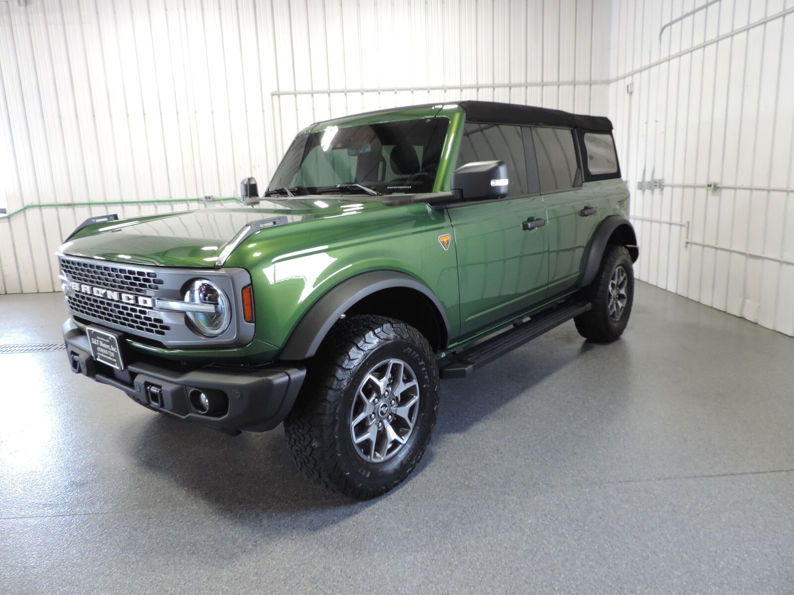 2023 FORD Bronco