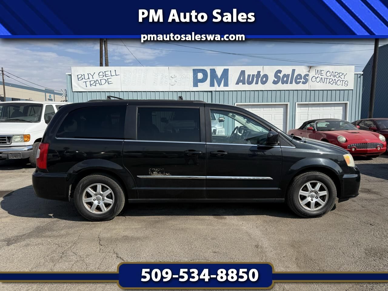 2012 CHRYSLER Town and Country