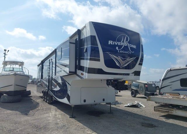 2024 FOREST RIVER Riverstone