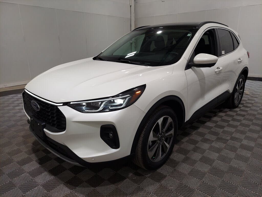2024 FORD Escape