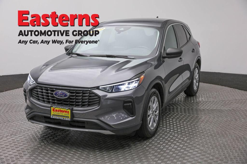 2024 FORD Escape
