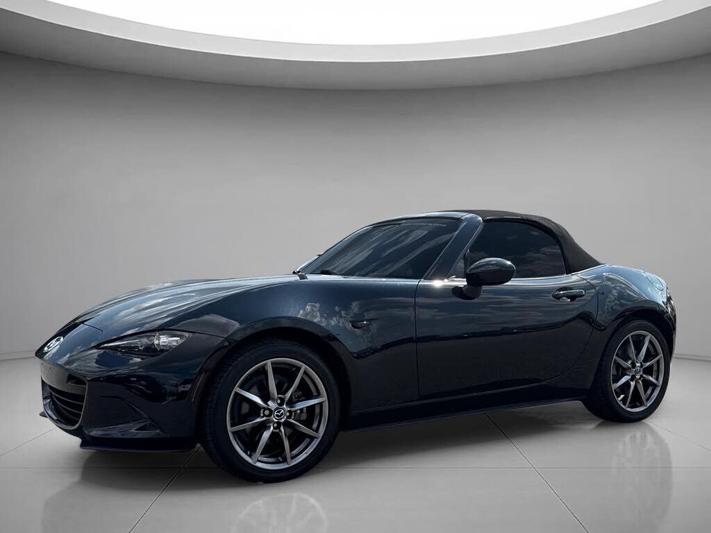 2022 MAZDA MX-5
