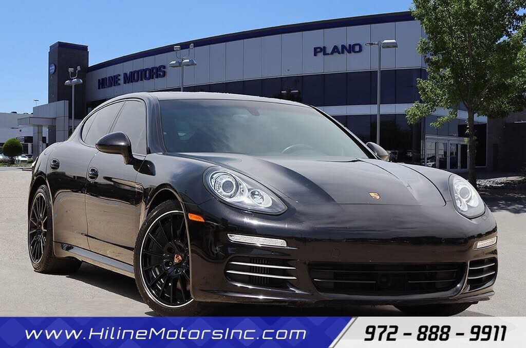 2014 PORSCHE Panamera