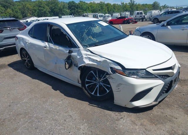 2020 TOYOTA Camry