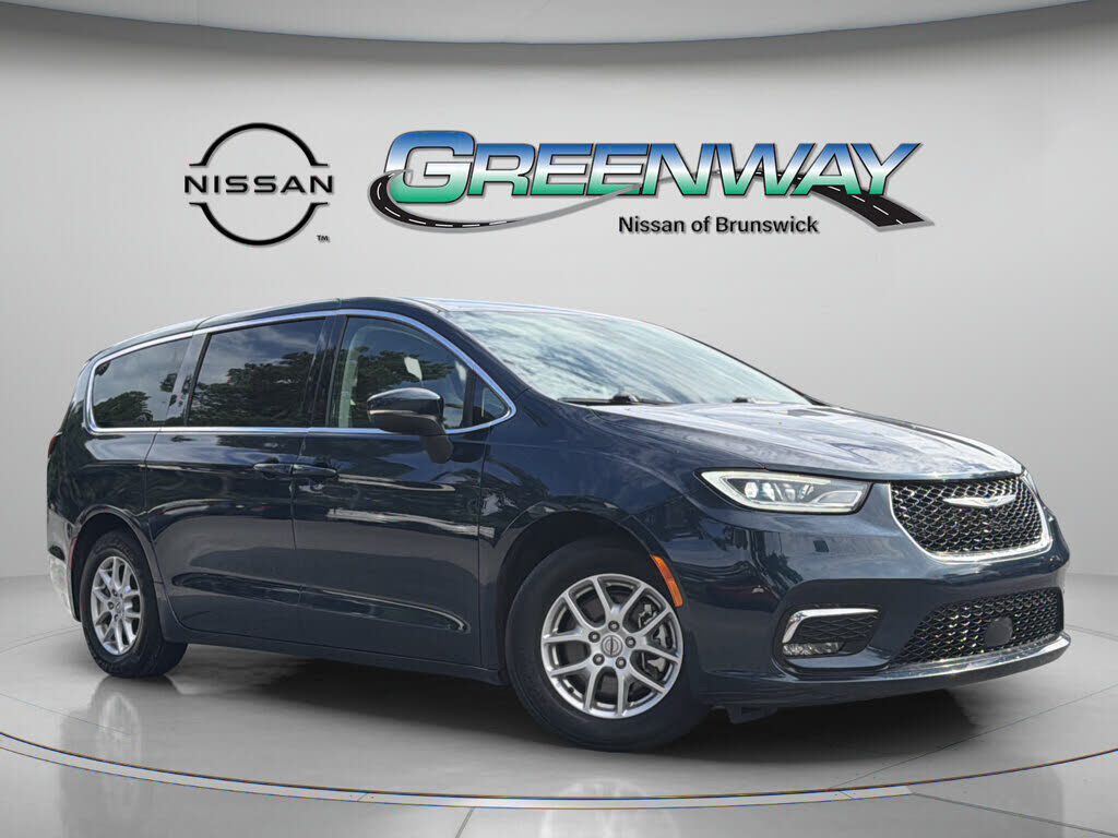 2023 CHRYSLER Pacifica